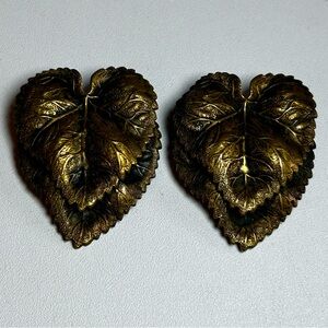 Vintage Pair Leaf Design Brass Bronze Dress Fur Clip Cloak Pin
